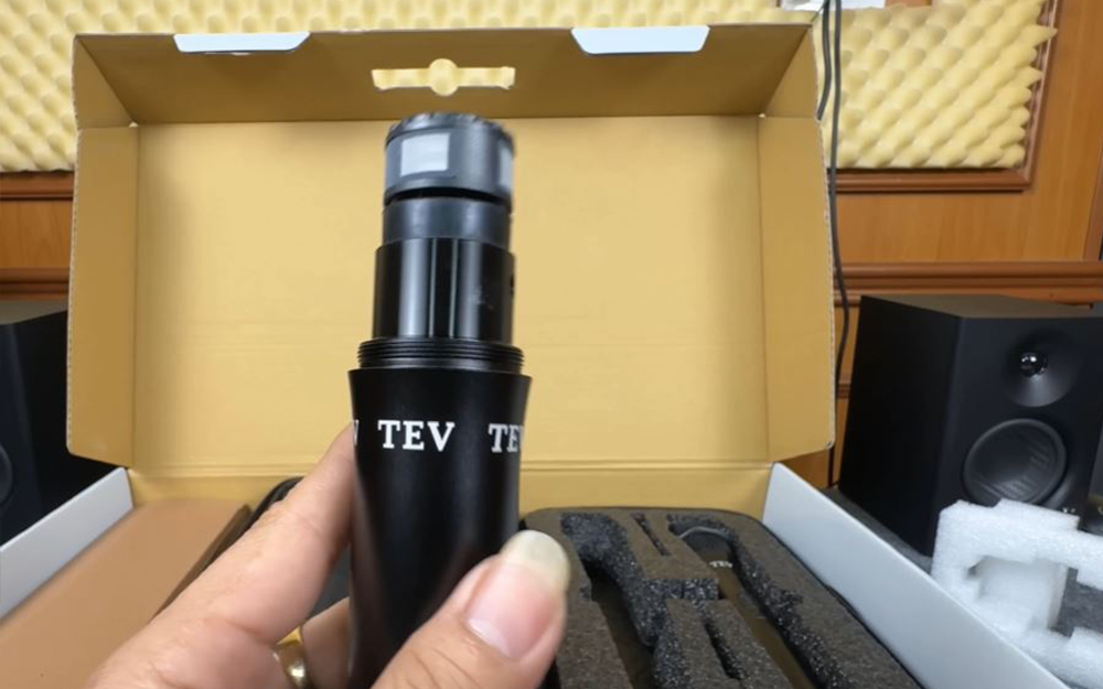 Đầu thu micro TEV TR-8100 dành cho loa kéo